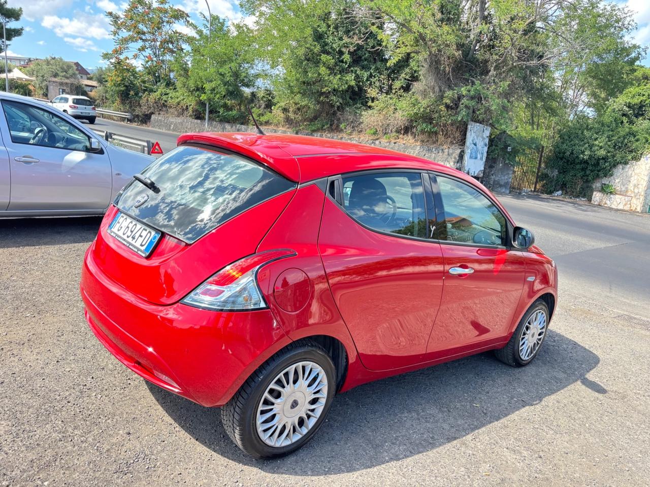 Lancia Ypsilon 1.2 69 CV 5 porte Silver