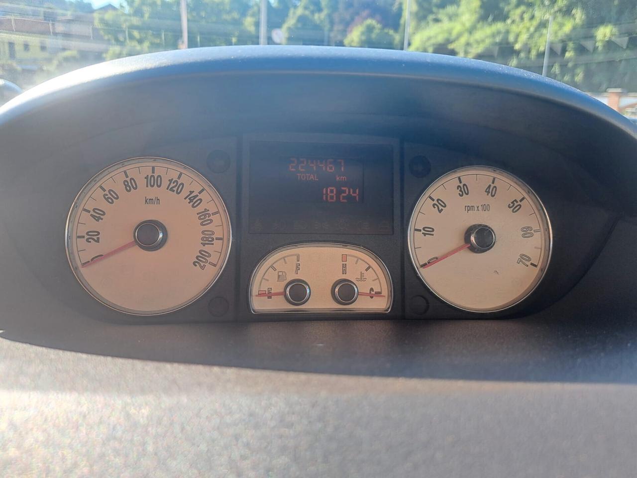 Lancia MUSA 1.4 / 57KW / 77CV / OK NEOPATENTATI