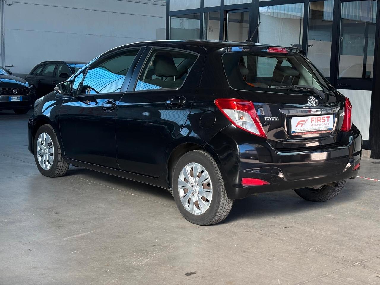 Toyota Yaris 1.0 5 porte Lounge