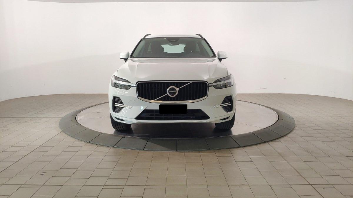 VOLVO Xc60 B4 Mild Hybrid (D) Awd Geartronic Momentum Pro