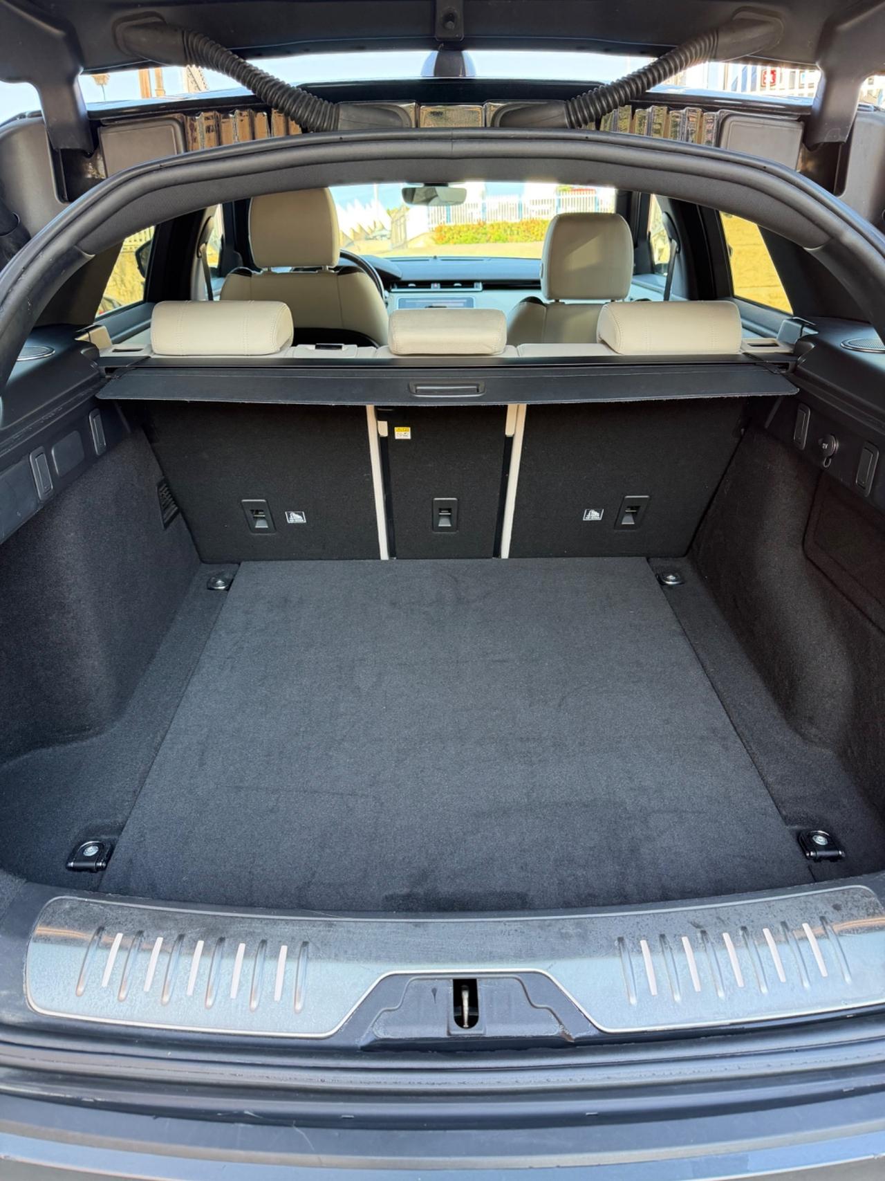 Range Rover Velar 2.0D I4 240 CV R-Dynamic