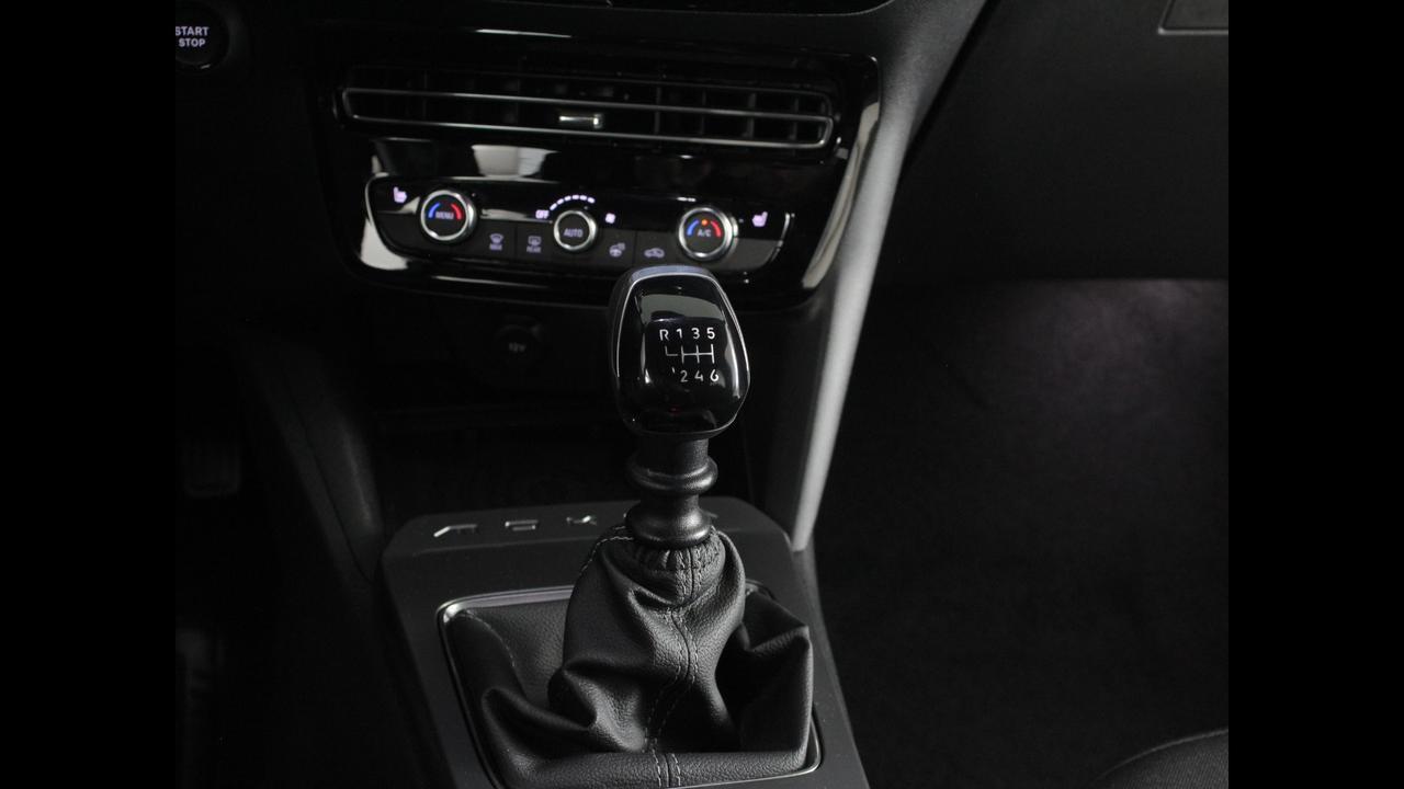 OPEL MOKKA Edition 1.2l 136cv MT
