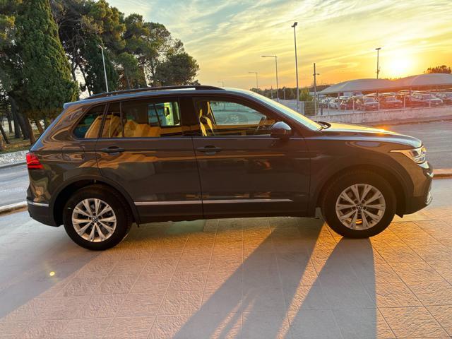 VOLKSWAGEN Tiguan 2.0 TDI 150 CV SCR DSG Life