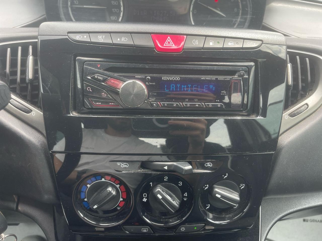 Lancia Ypsilon 1.2 69 CV 5 porte GPL Ecochic Gold