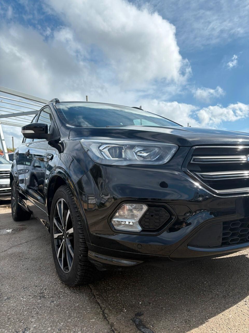 Ford Kuga 2.0 TDCI 120 CV S&S 2WD ST-Line