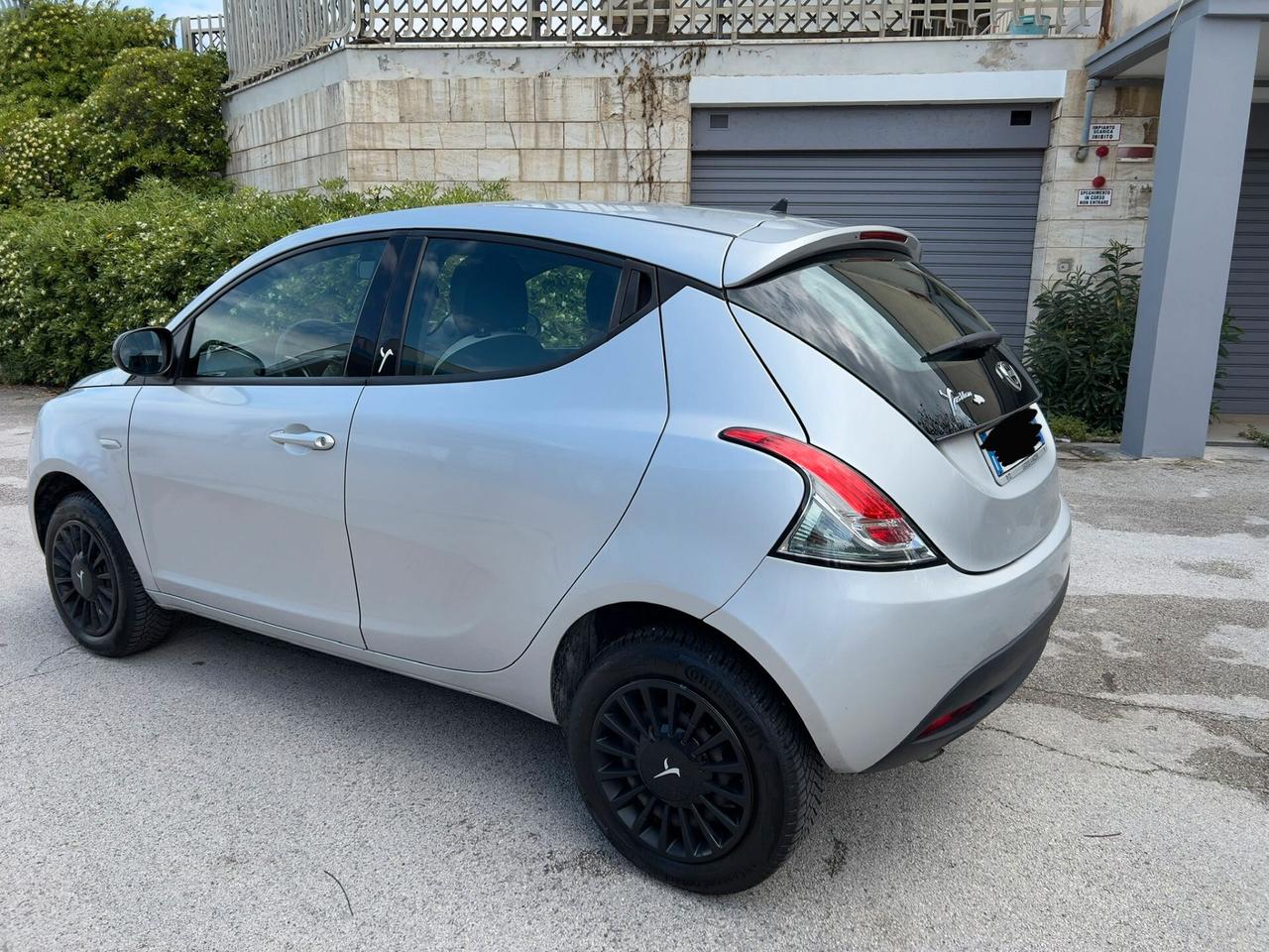 Lancia Ypsilon 0.9 METANO