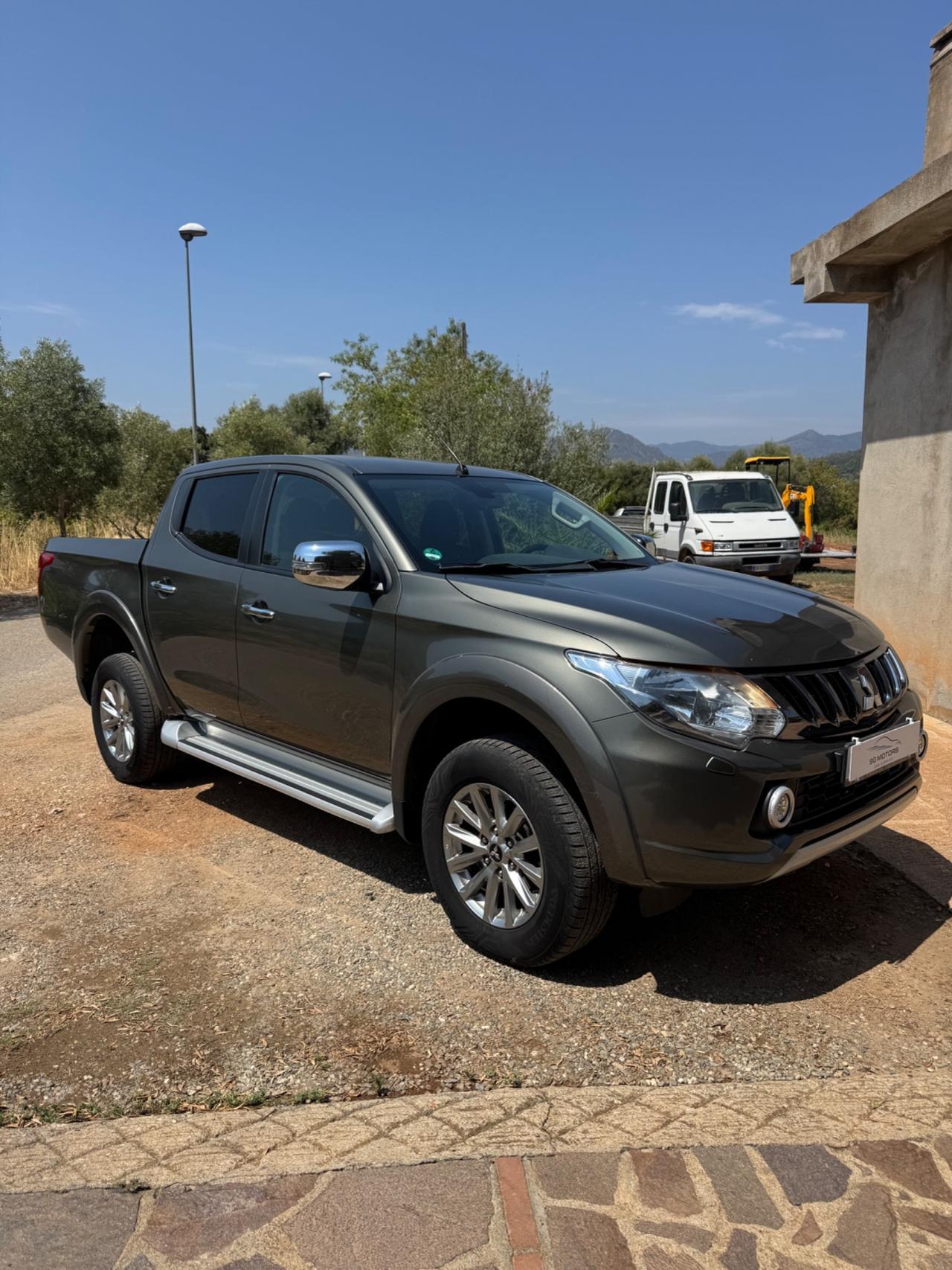 Mitsubishi L200 2.3 DID 4x4 180cv Gancio Traino