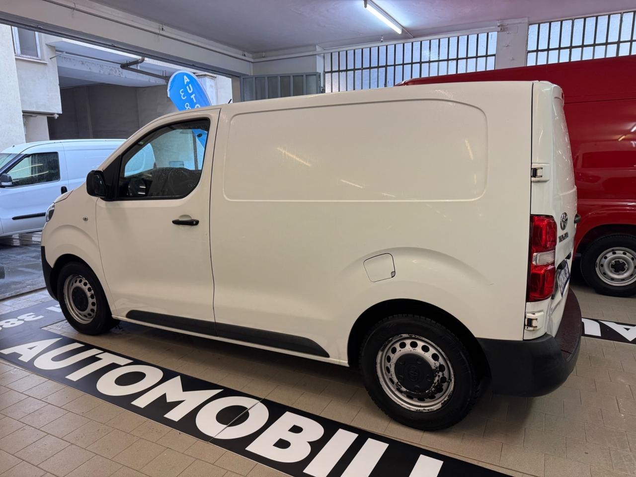 Toyota Proace 1.6D 95CV PC-TN Furgone Compact 4p.10q Comfort