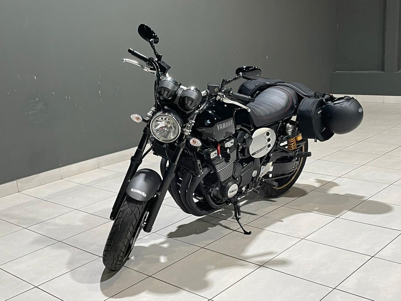 Yamaha XJR 1300