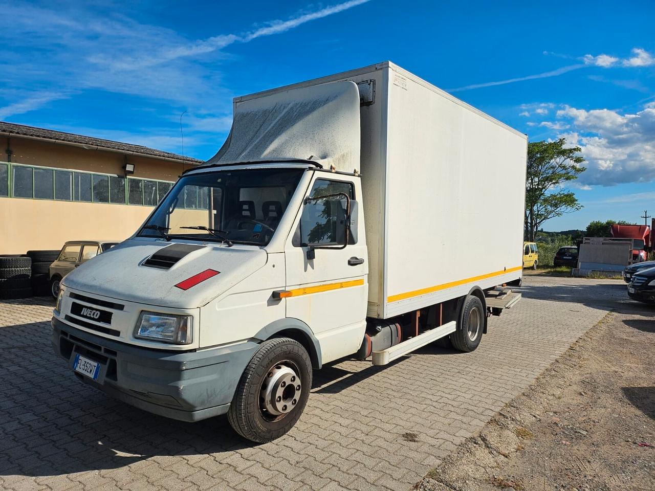 Iveco Daily SPONDA CARICATRICE CENTINA FIORI PATENTE C