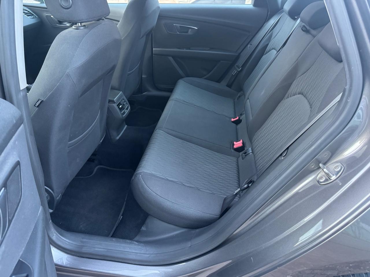 Seat Leon 1.6 TDI 105 CV DSG ST Start/Stop Style