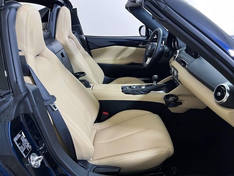 Mazda MX-5 MX-5 1.5L Skyactiv-G RF Kazari