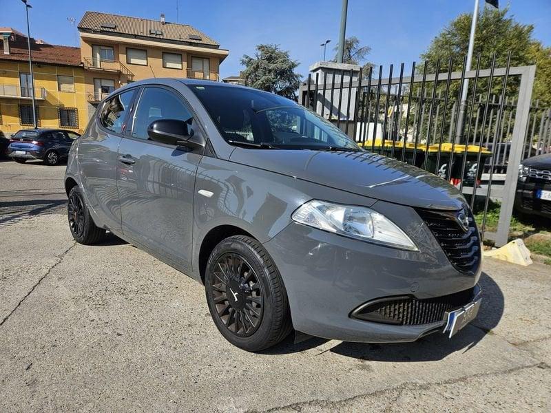 Lancia Ypsilon Ypsilon 1.2 8v Elefantino ecochic Gpl 69cv my14