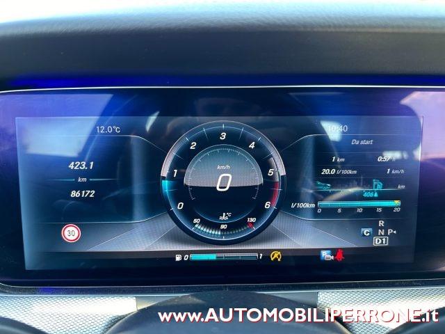 MERCEDES-BENZ E 220 d Auto AMG Premium Plus (Tetto/Led64/Retro/APP)