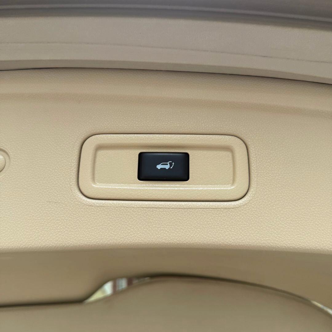 Infiniti QX70 3.0 diesel V6 AT GT Premium