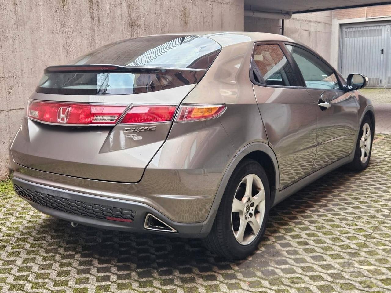 Honda Civic 2.2 i-CTDi 5p. Excl. LH i-P DPF LE