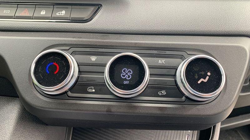 Renault Master Nuovo E-Tech electric FG TA L2H2 T35 long range AC22/DC130