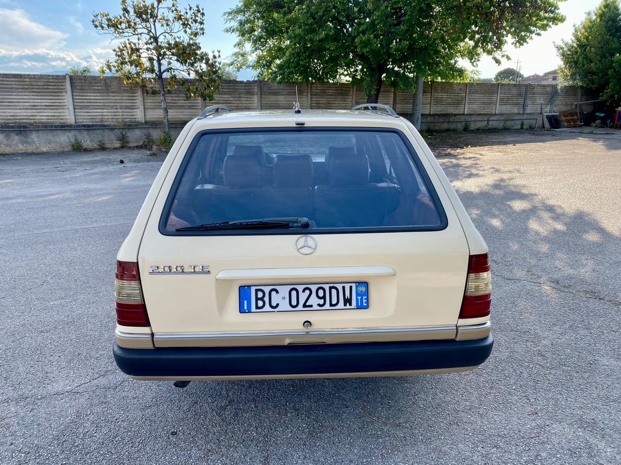 Mercedes-benz 200 MERCEDES 200 W 124 T E ASI CRS