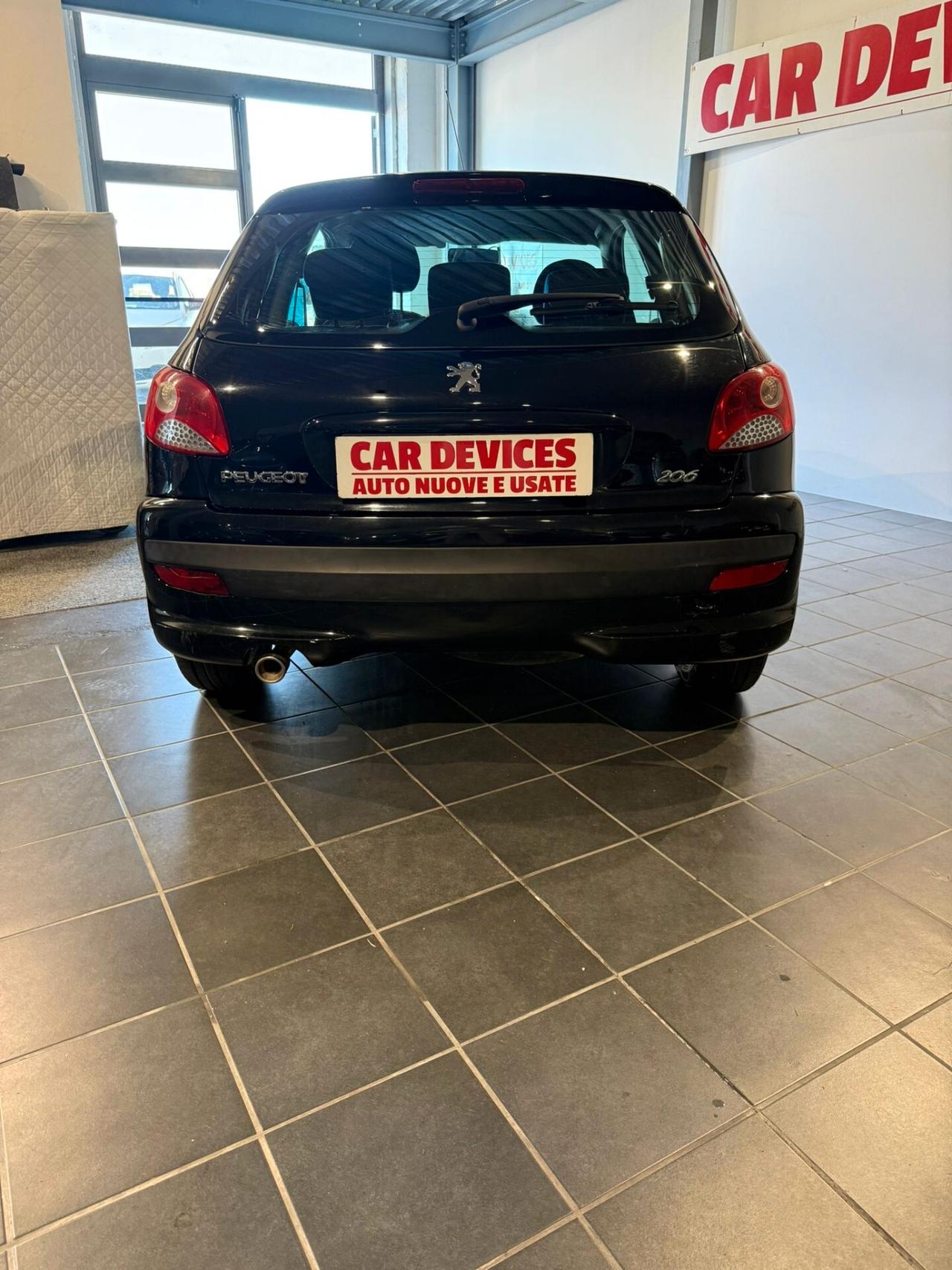 Peugeot 206 GPL-NEOPATENTATI