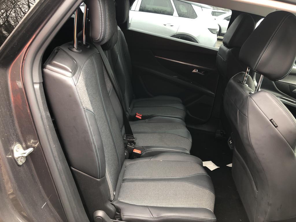 Peugeot 5008 1.5 HDi 130CV 6M ALLURE *NAV+PEL+RCAM+LED+CRUISE