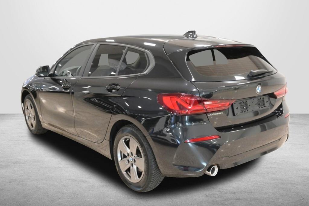 Bmw 116 116D 6M BUSINESS ADVANTAGE ( FARI LED - COCKPIT PDC NAVI MIRROR CRUISE )