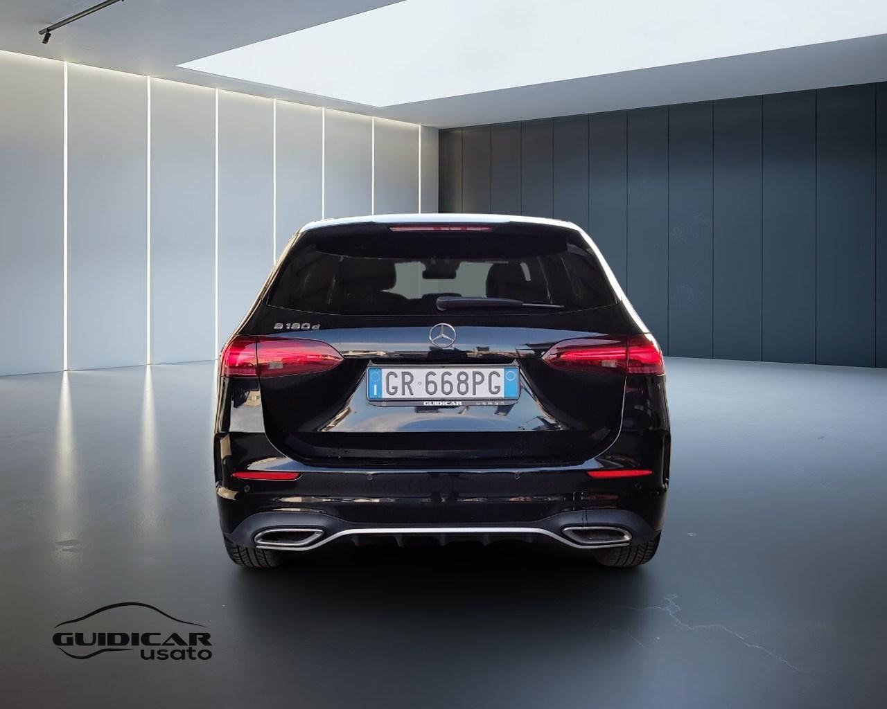 Mercedes-Benz Classe B - W247 2023 - B 180 d AMG Line Advanced Plus auto