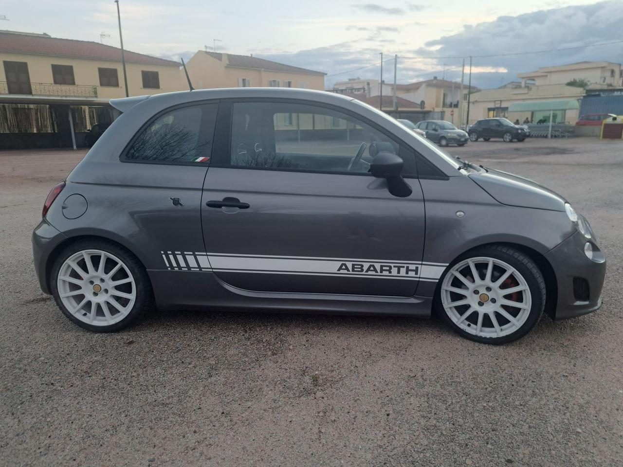 Fiat 500 Abarth 1.4 T-Jet Custom