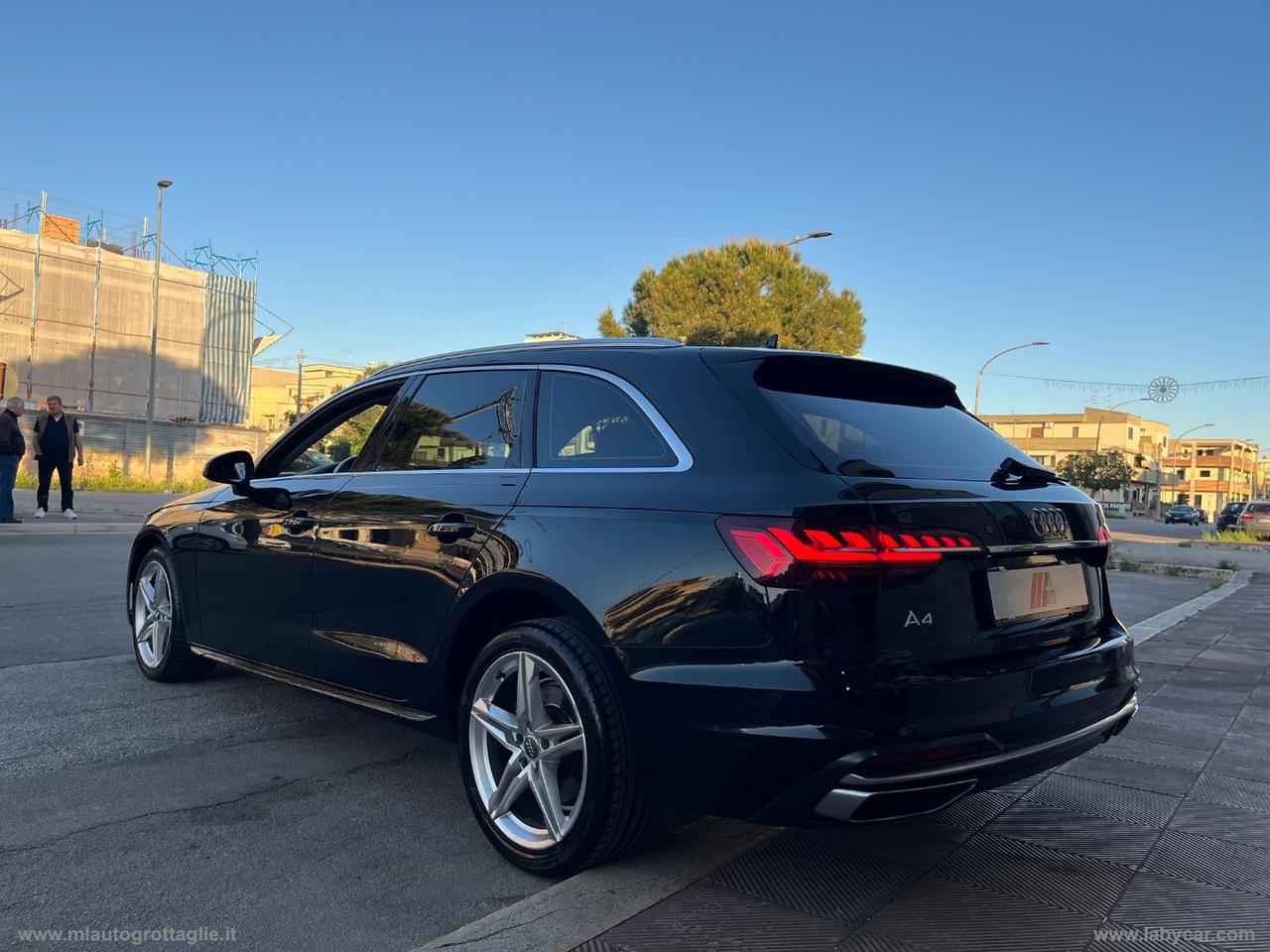 AUDI A4 Avant 30 TDI/136CV S tr. S line ed.