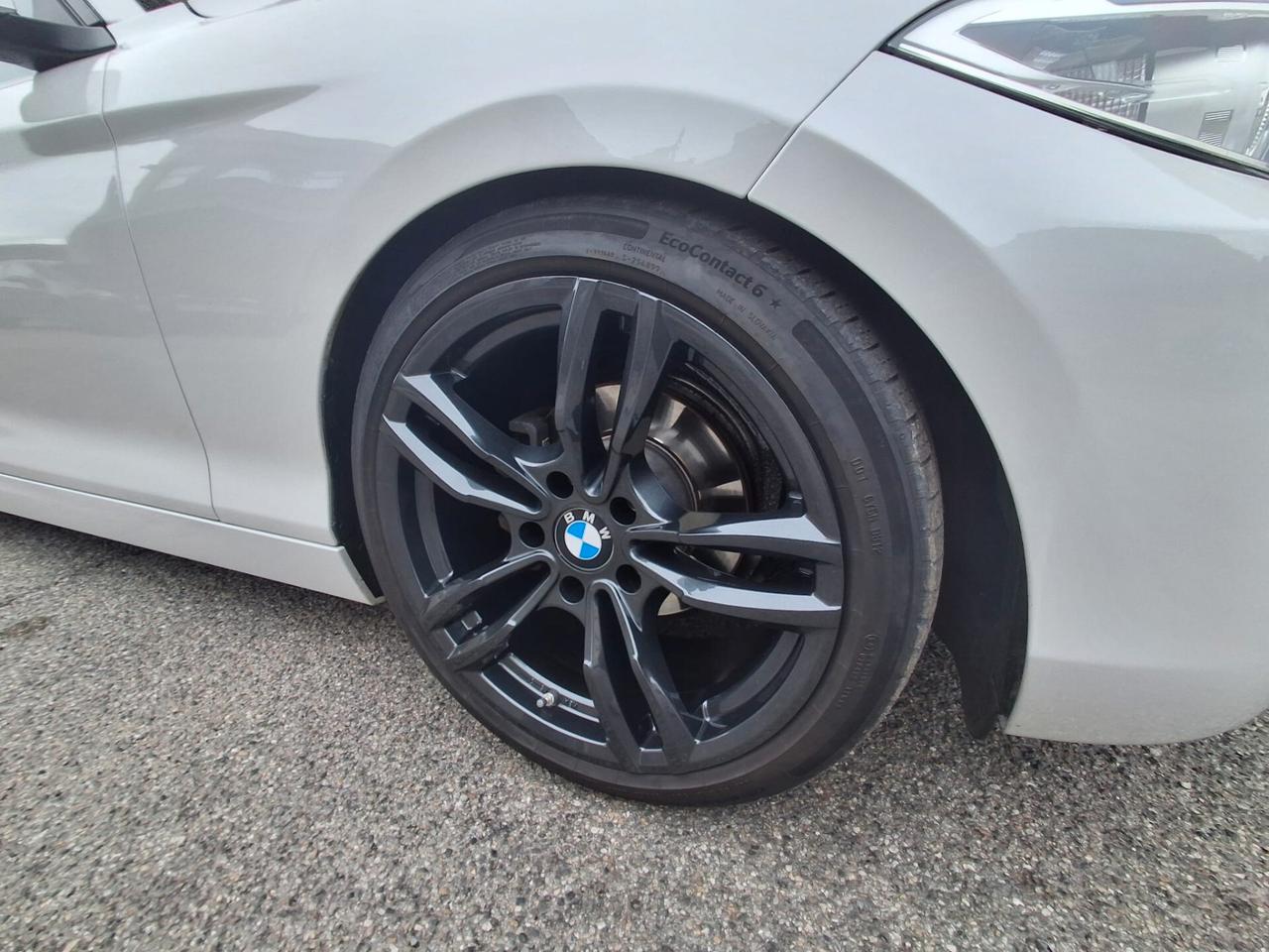 Bmw 218 218i Coupé Luxury