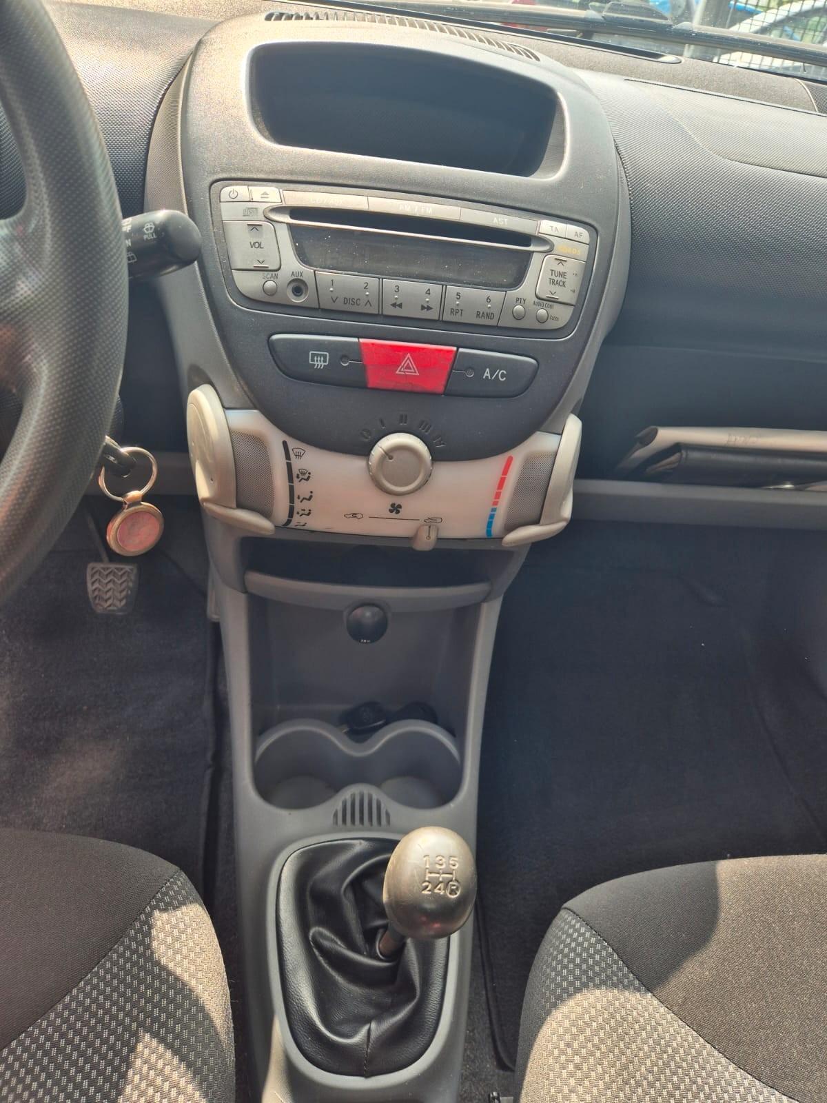 Toyota Aygo 1.0 12V VVT-i 3 porte Sol
