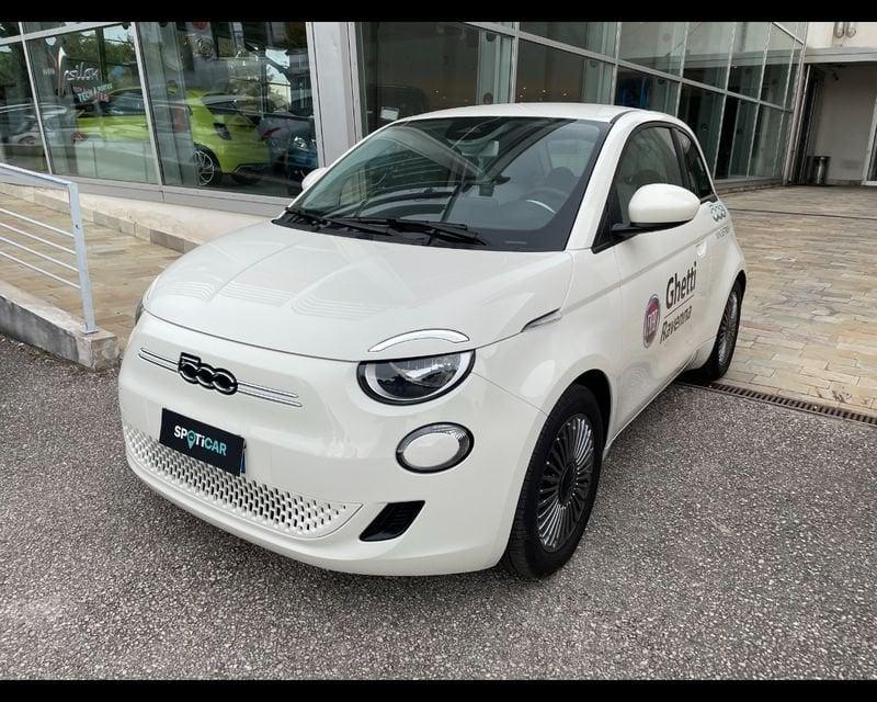 FIAT 500 Icon Berlina