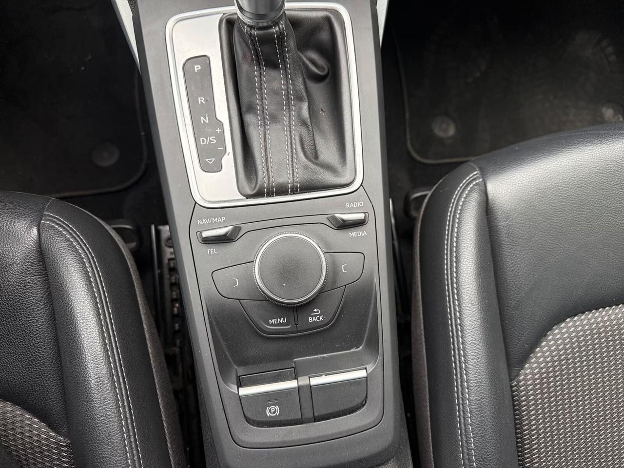 Audi Q2 35 TFSI S line Edition