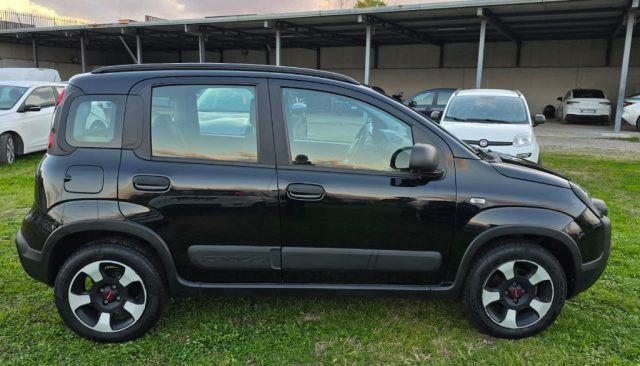 FIAT Panda 1.0 FireFly S&S Hybrid City Cross