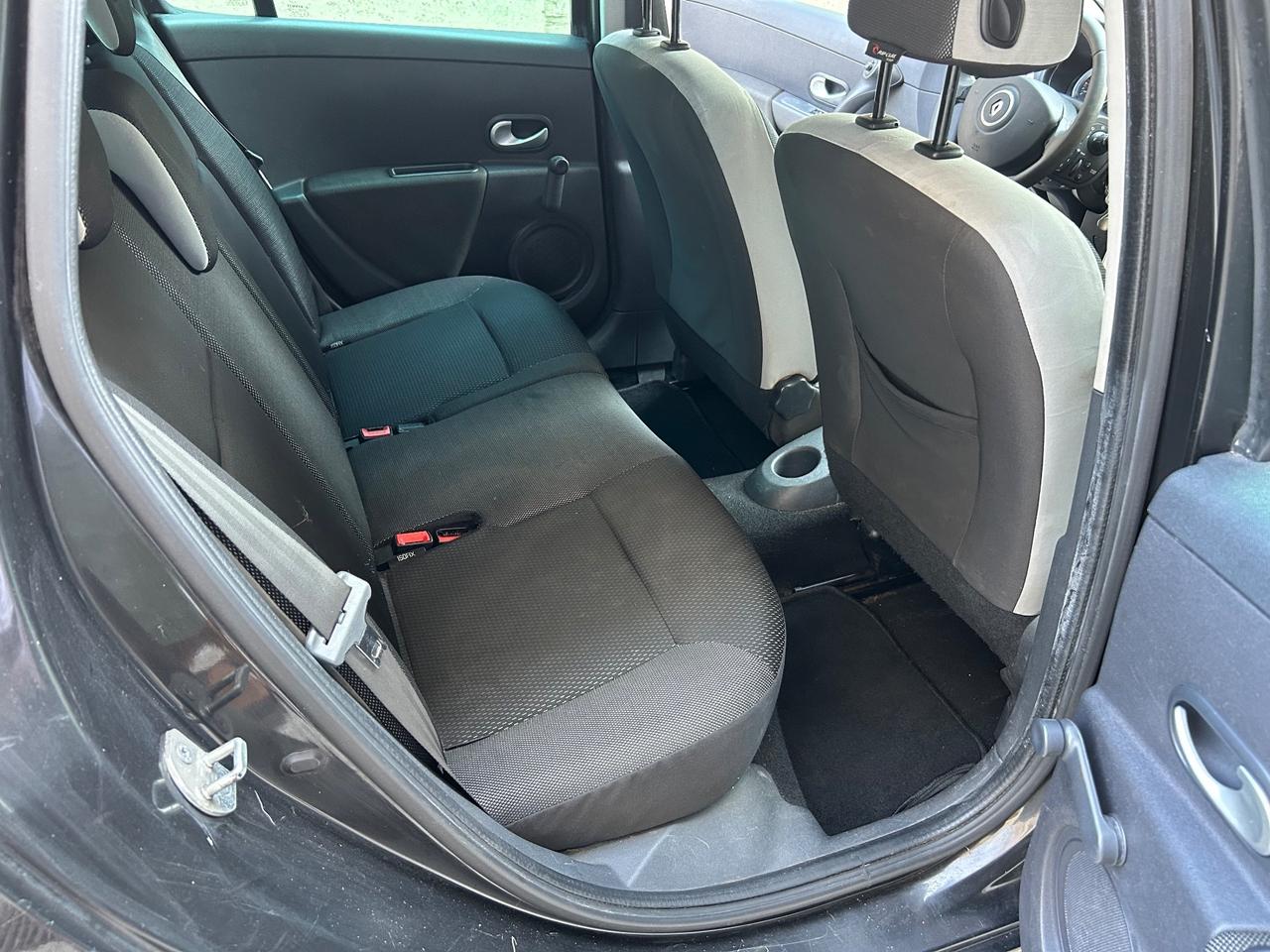Renault Clio 1.2 16V SporTour Rip Curl