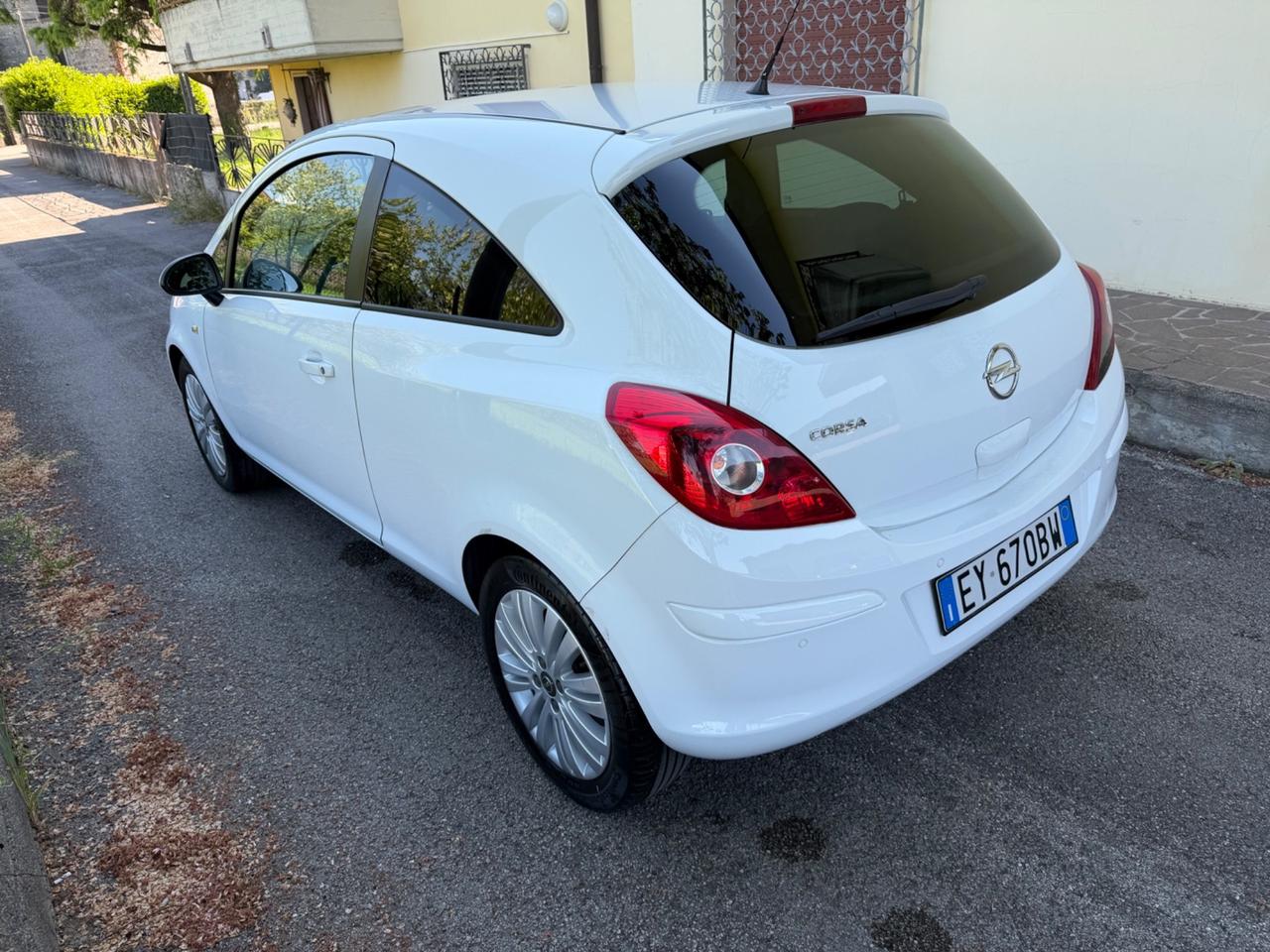 Opel Corsa 1.2 85CV 3 porte GPL-TECH Ecotec
