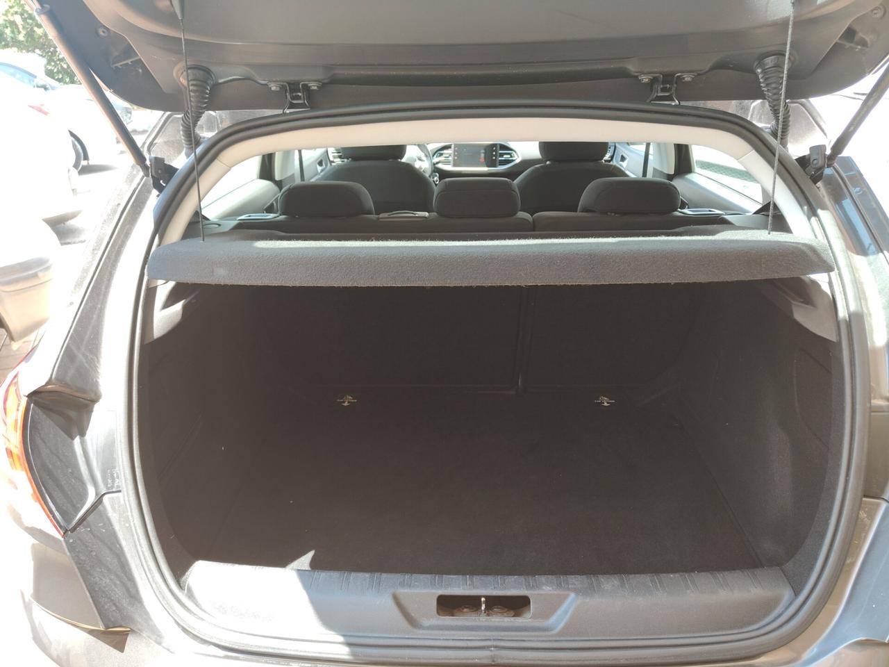 Peugeot 308 BlueHDi 130 S&S Business