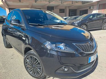 Lancia Ypsilon 1.0 FireFly 5 porte S&S Hybrid Ecochic Gold