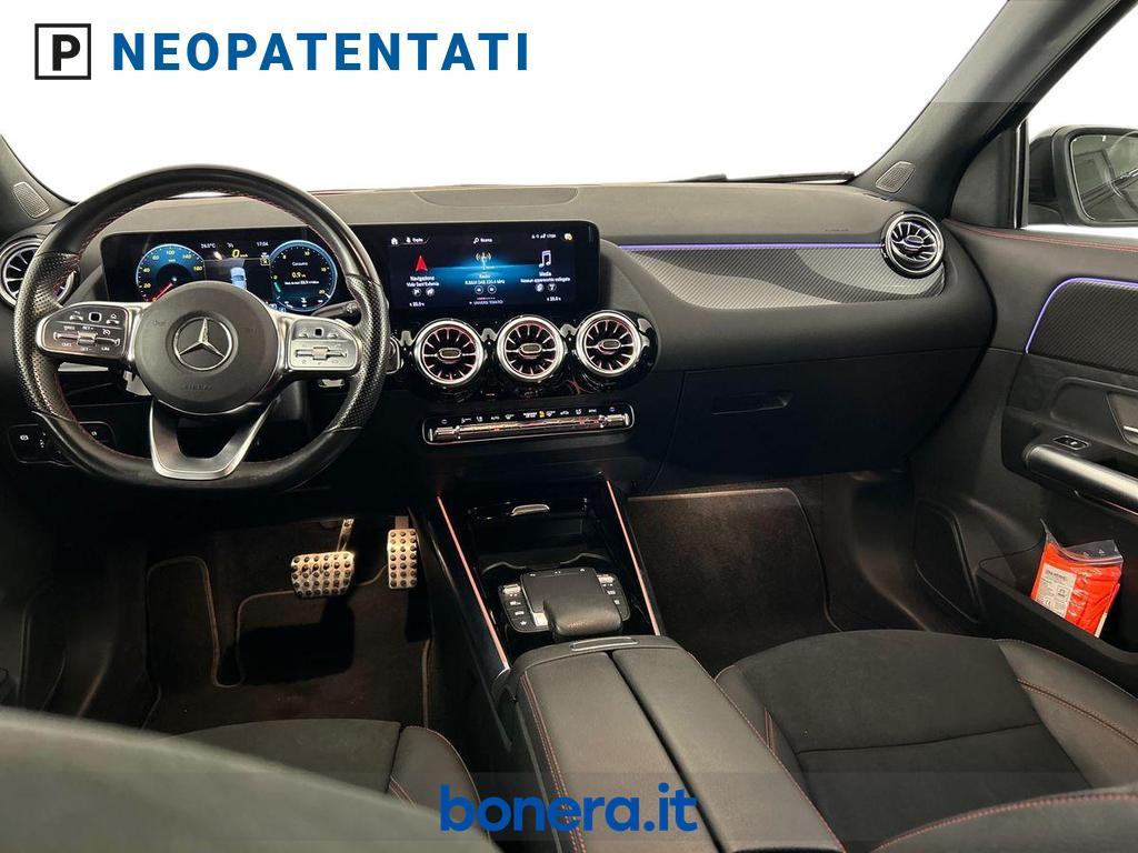 Mercedes GLA 180 180 D Premium 8G-DCT
