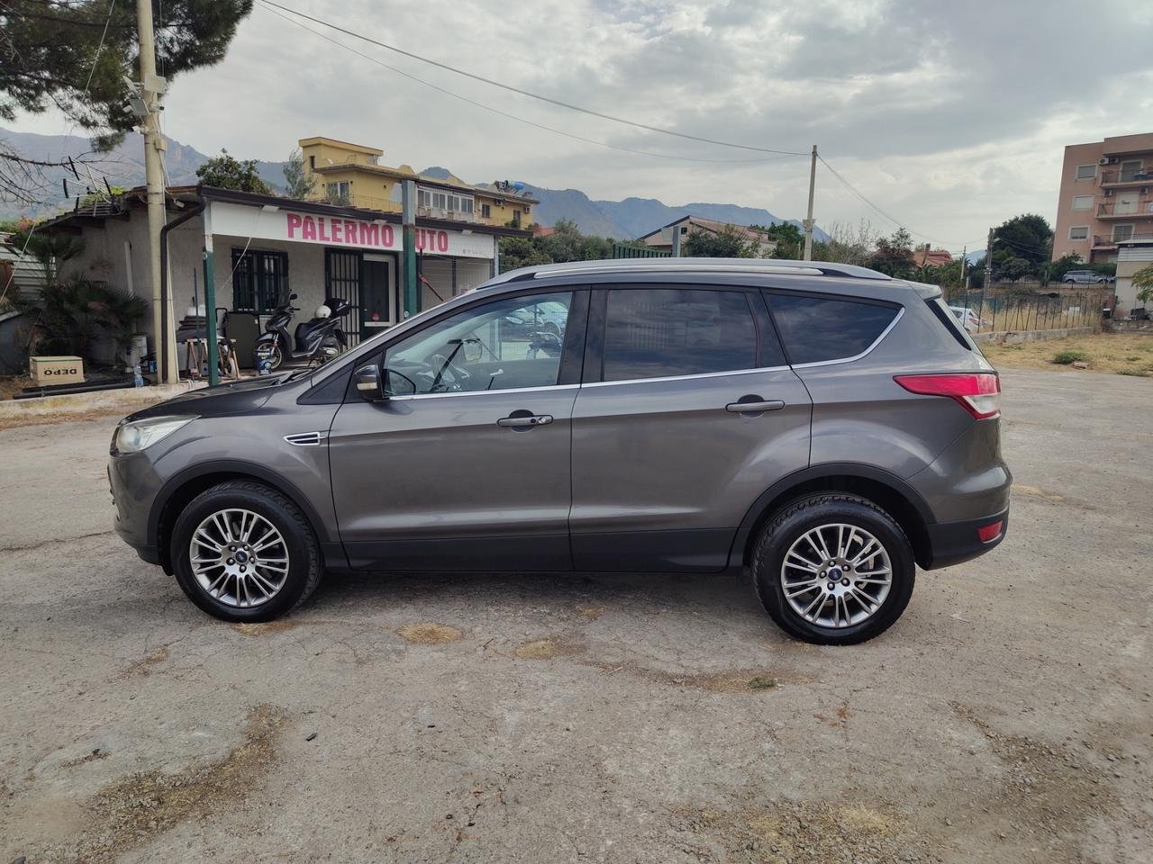 Ford Kuga 2.0 TDCI 140 CV 4WD Titanium UNICO PROPRIETARIO