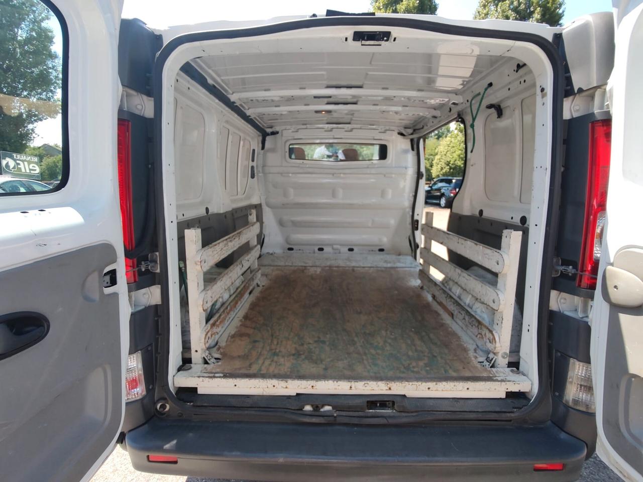 Renault Trafic T27 2.0 DCI 115 CV L1H1, OK NEOPATENTATI