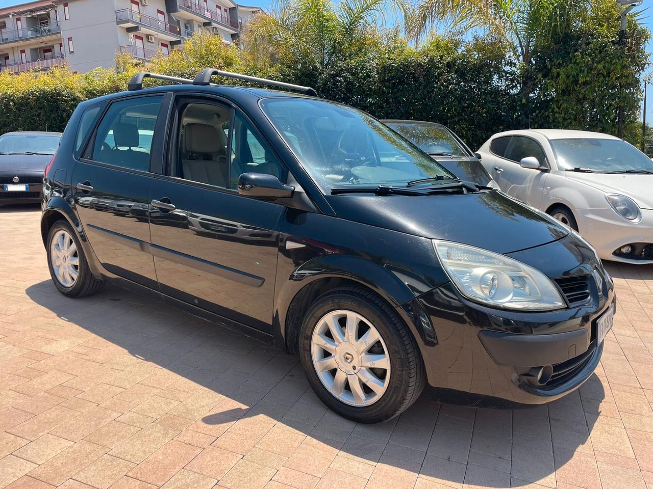 Renault Scenic "Finanziabile Senza Busta Paga"