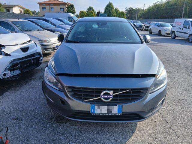 VOLVO V60 D2 Geartronic