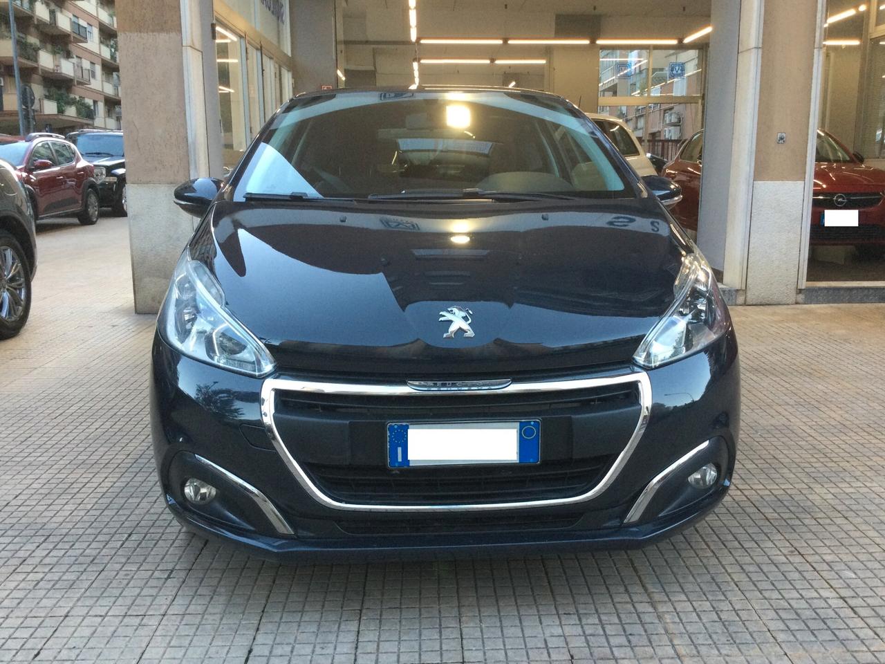 Peugeot 208 PureTech 82 3 porte Allure