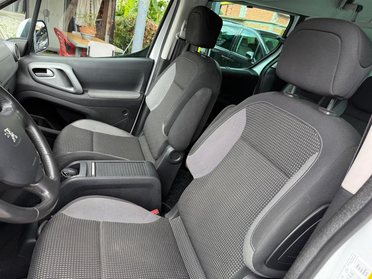 Peugeot Partner Tepee BlueHDi 100 5 POSTI
