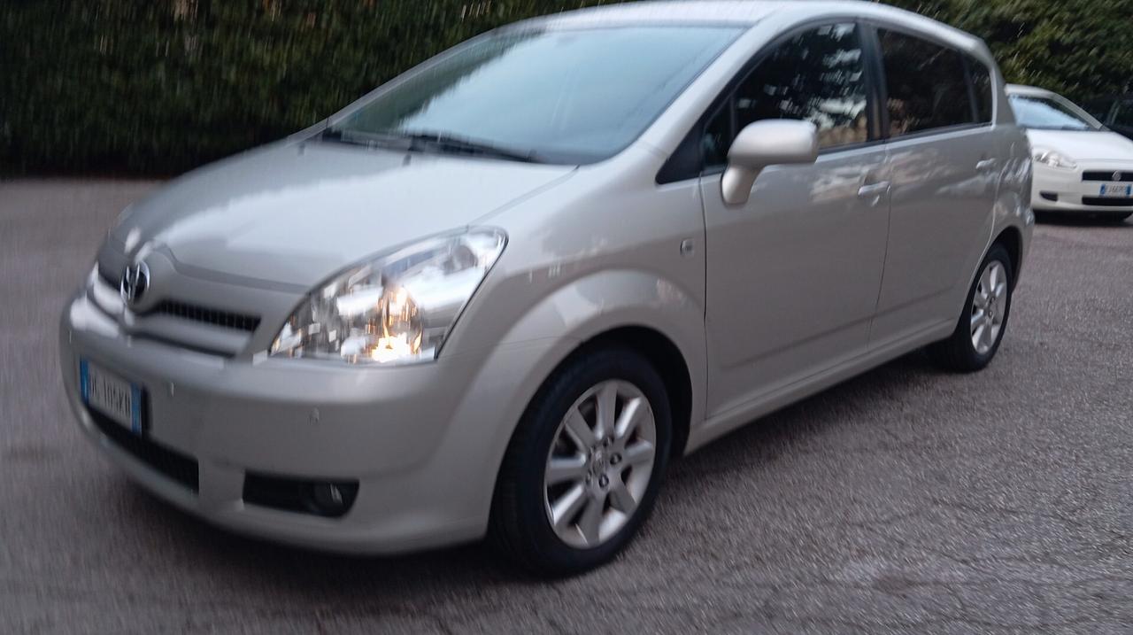 Toyota Corolla Verso 1.6 16V Sol