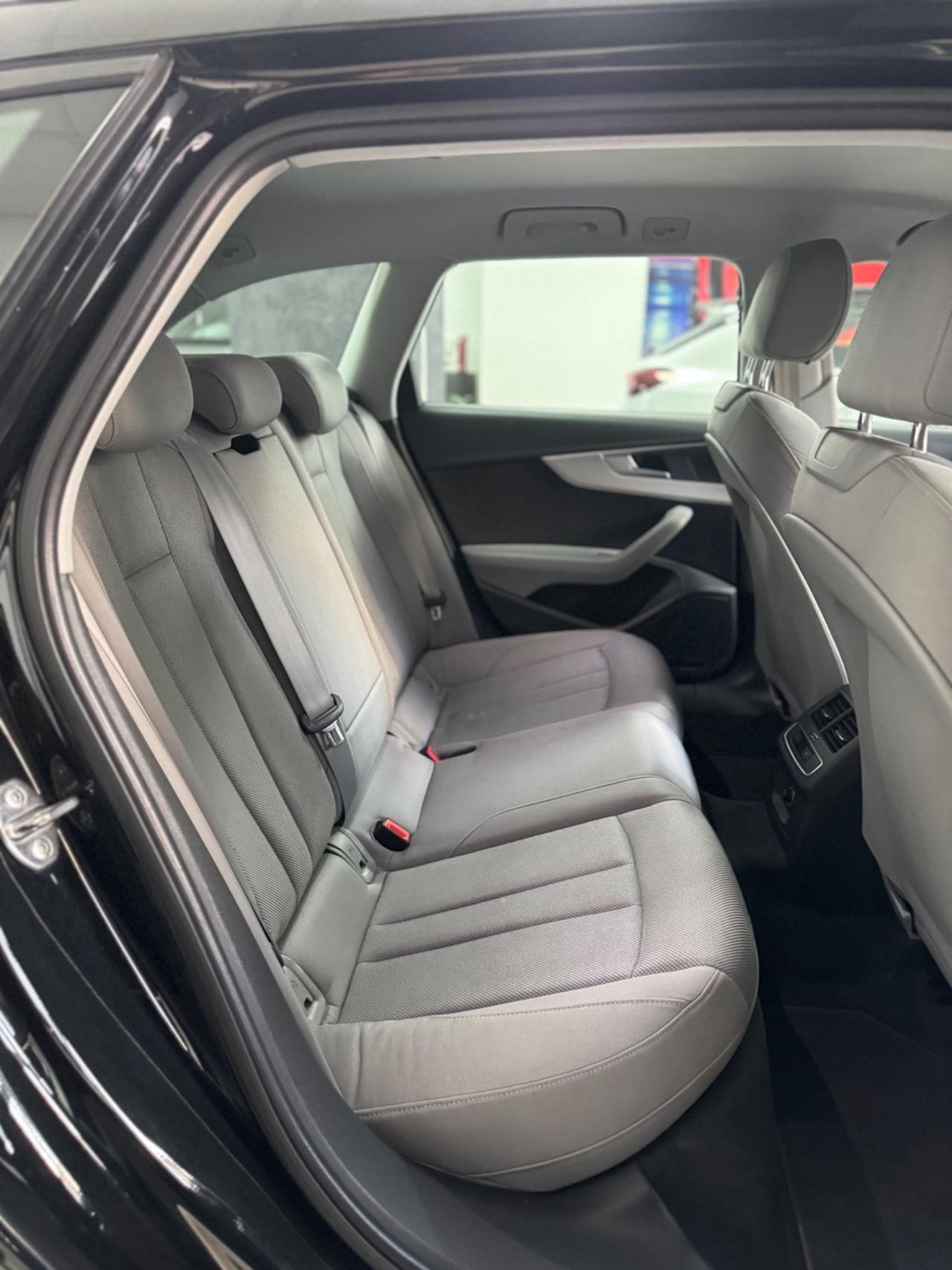 Audi A4 Avant 2.0 TDI 150 CV ultra S tronic