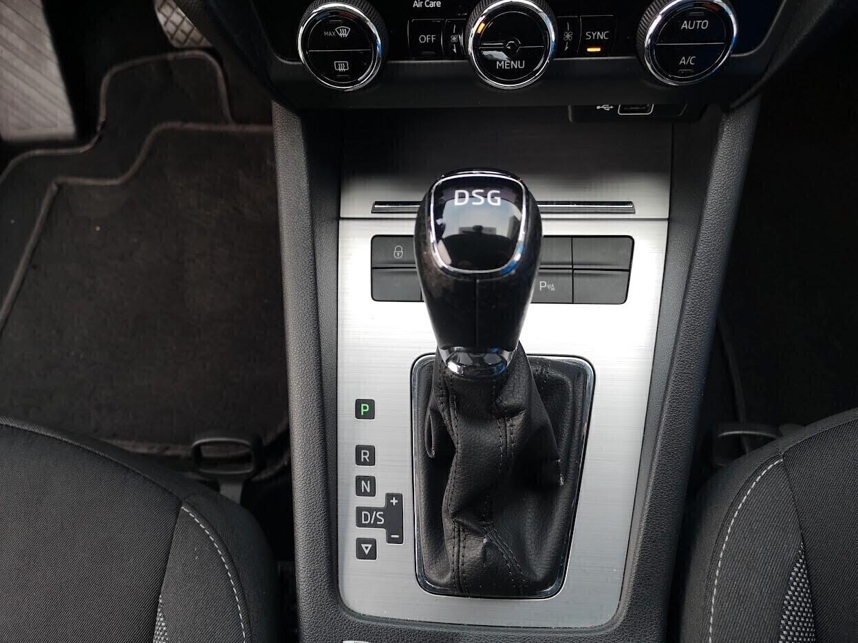 Skoda Octavia 1.6 TDI CR 115 CV DSG Wagon Executive