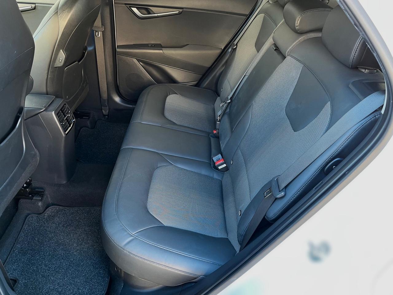 Kia Niro 1.6 GDi DCT HEV 141 CV Style (full hybrid)