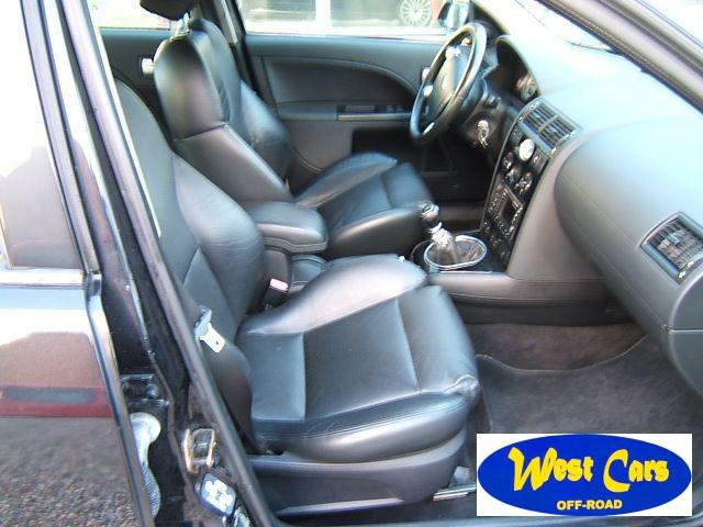 FORD - Mondeo - 3.0i V6 4p. ST220