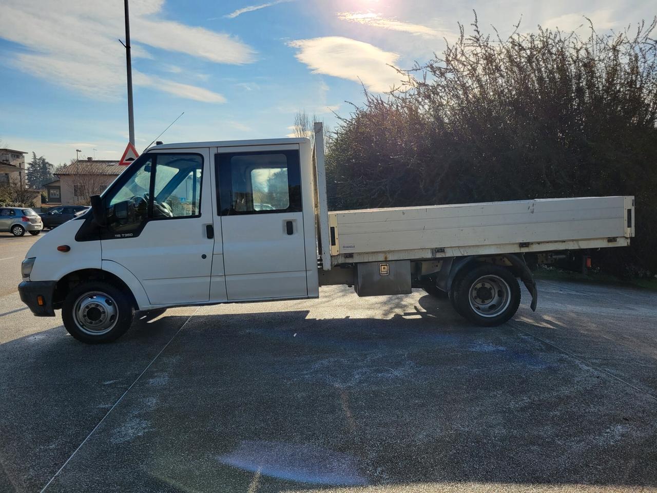 Ford Transit 115 T350 doppia cabina 6 posti